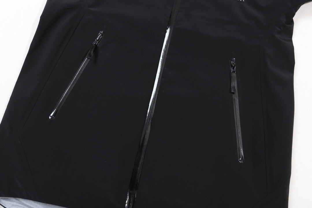 Arc'teryx Beta LT