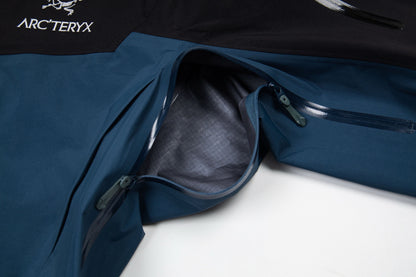 Arc'teryx Alpha SV