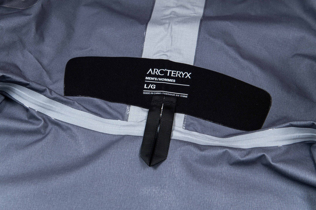 Arc'teryx Alpha SV LNY