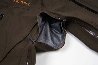 Arc'teryx Alpha SV