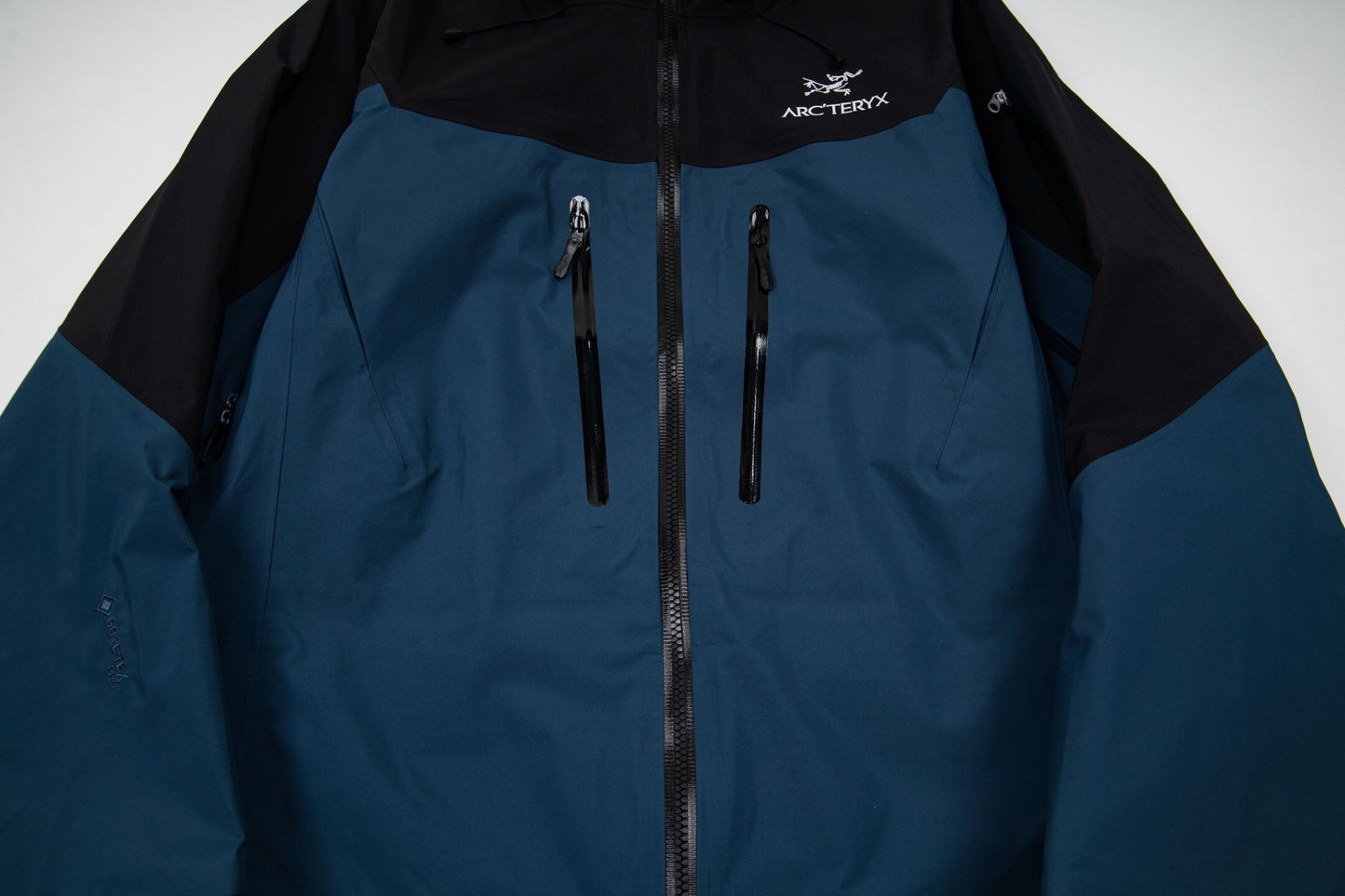 Arc'teryx Alpha SV