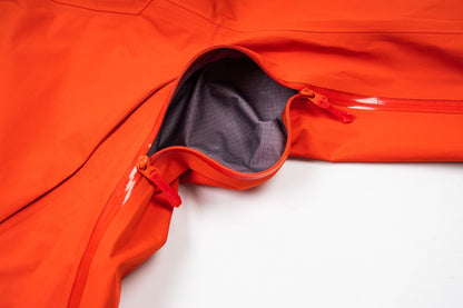 Arc'teryx Alpha SV