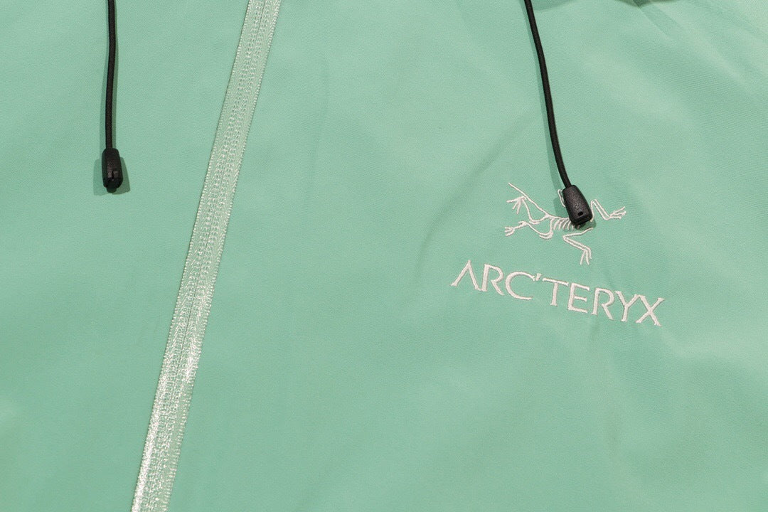 Arc'teryx Beta LT