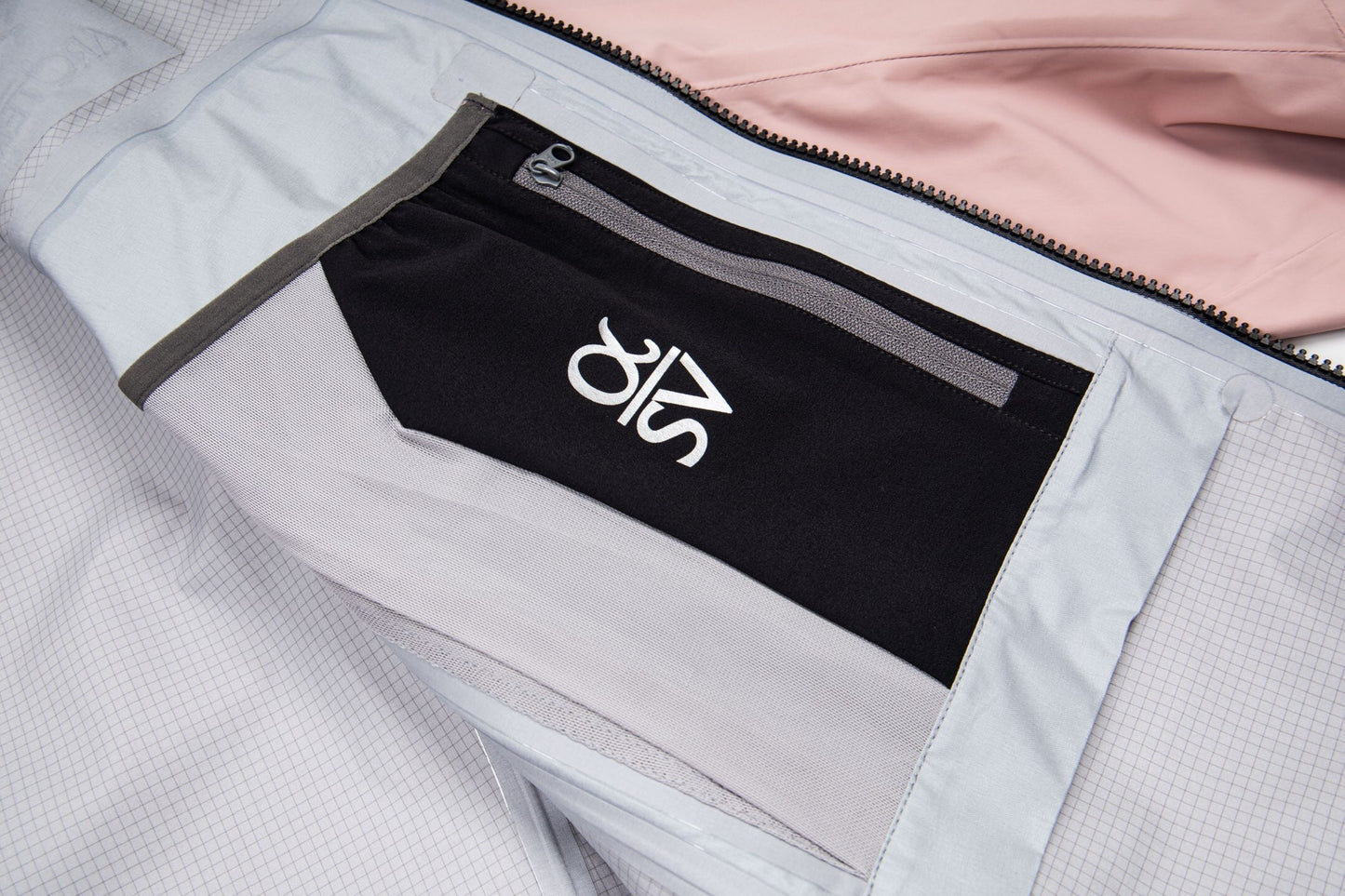 Arc'teryx Alpha SV