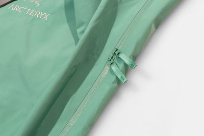 Arc'teryx Beta LT