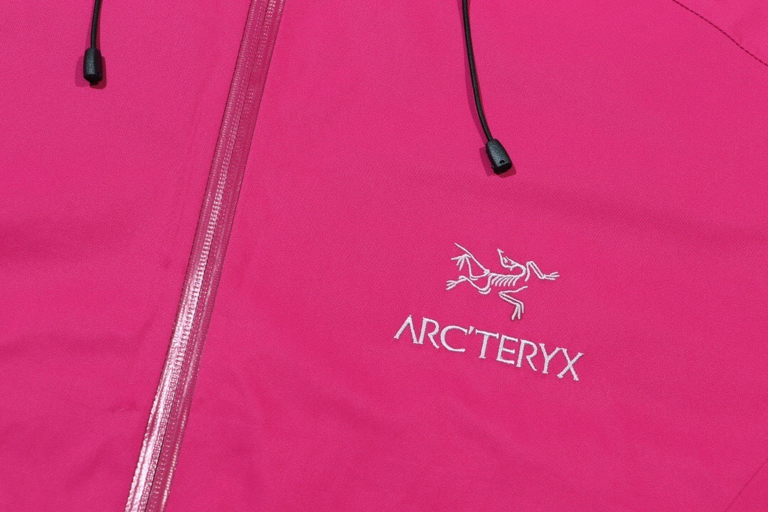 Arc'teryx Beta LT