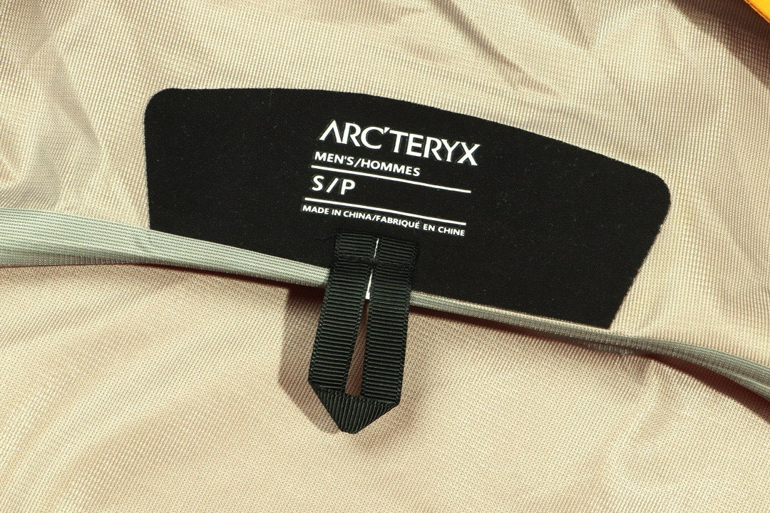 Arc'teryx Beta LT