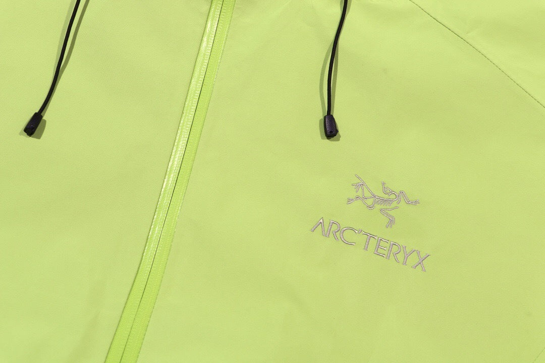 Arc'teryx Beta LT