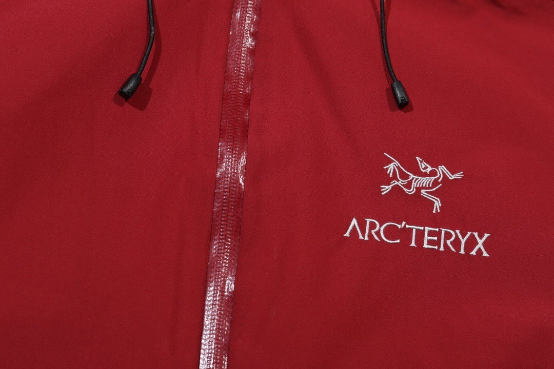 Arc'teryx Beta LT
