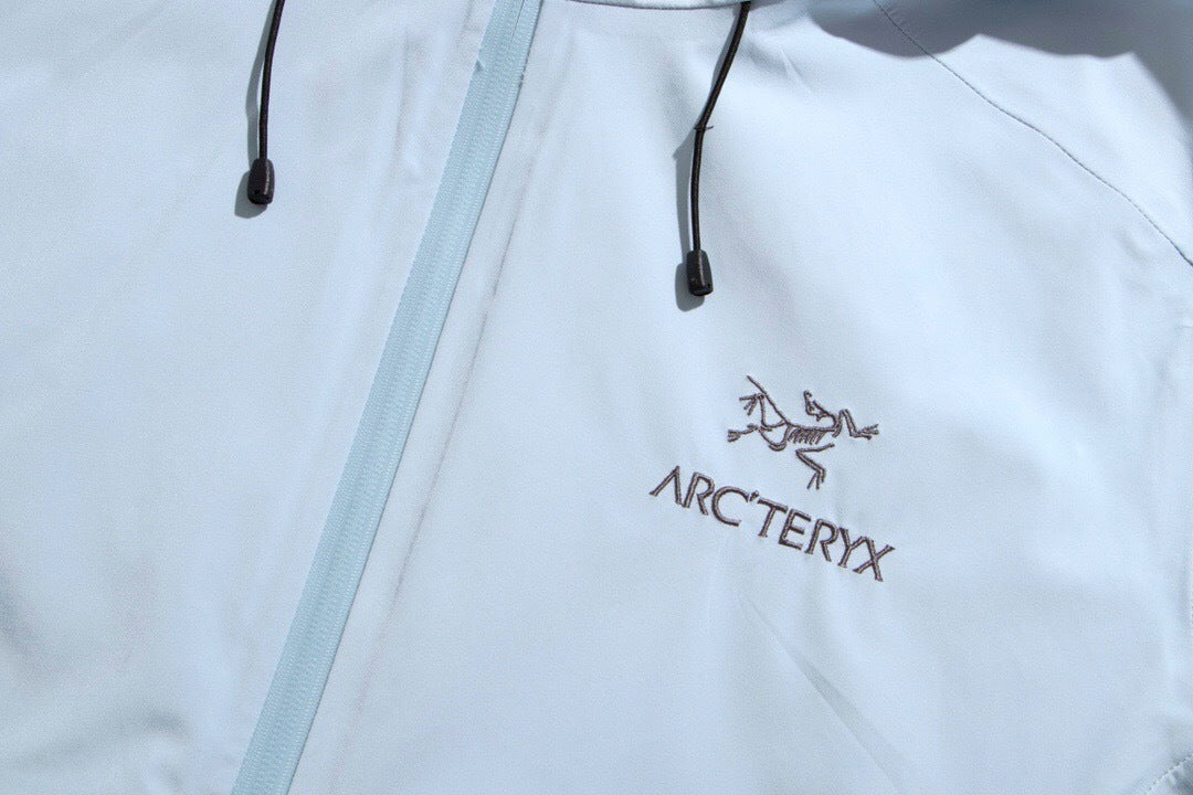 Arc'teryx Beta LT